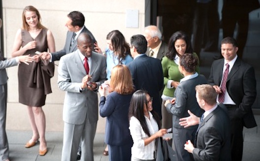 6 people entrepreneurs should look for at a networking event